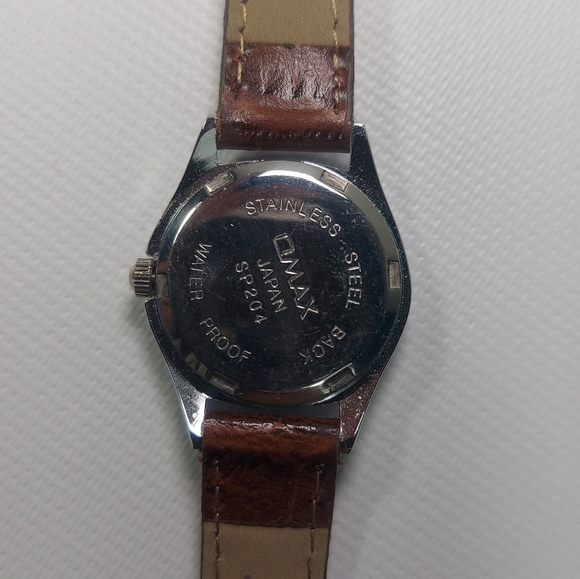 QMAX Silver Tone Brown Leather Ladies Wrist Watch, New Battery - Picture 6 of 8